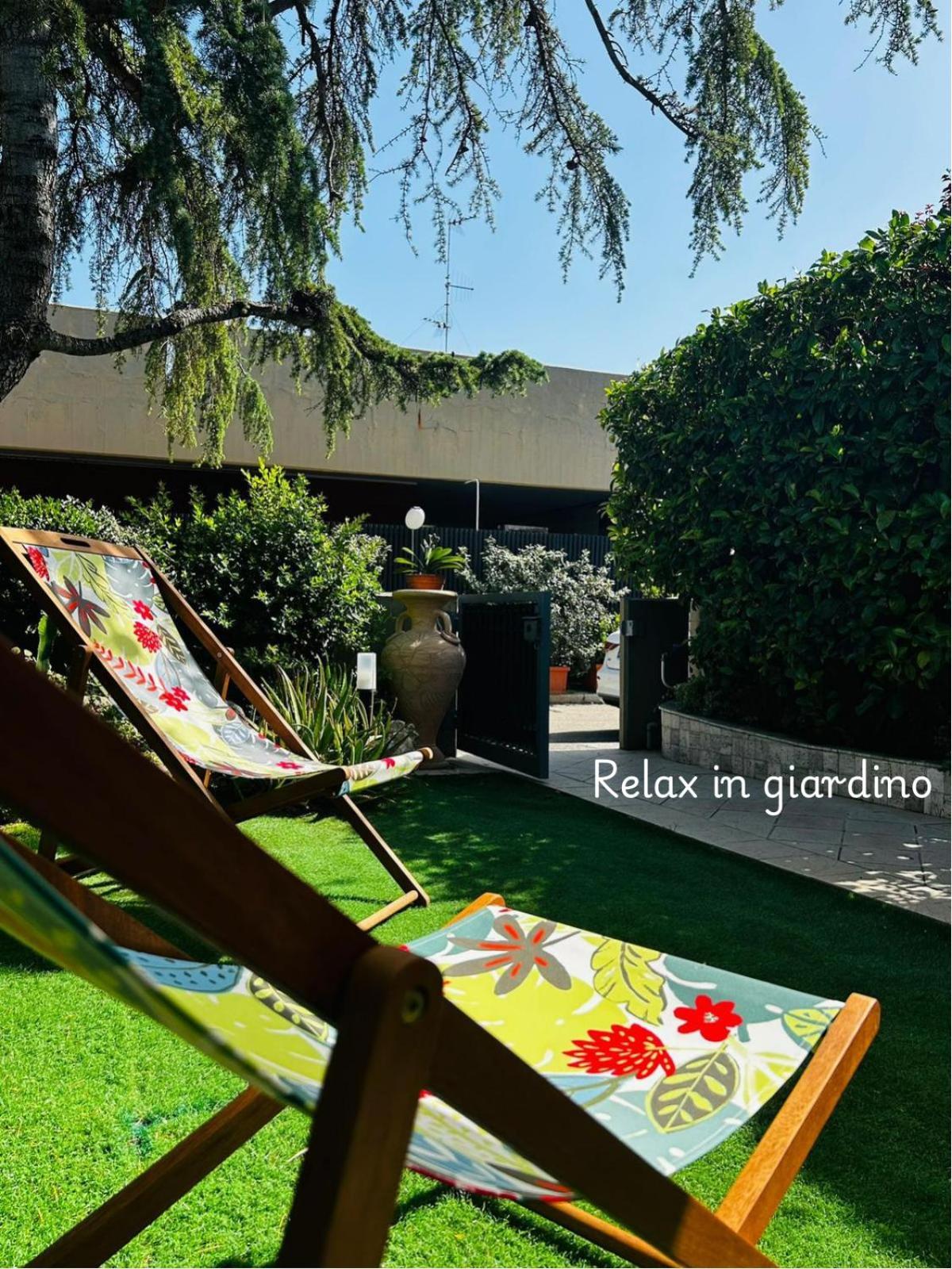 Raggi Di Sole Apartment Bari Exterior photo